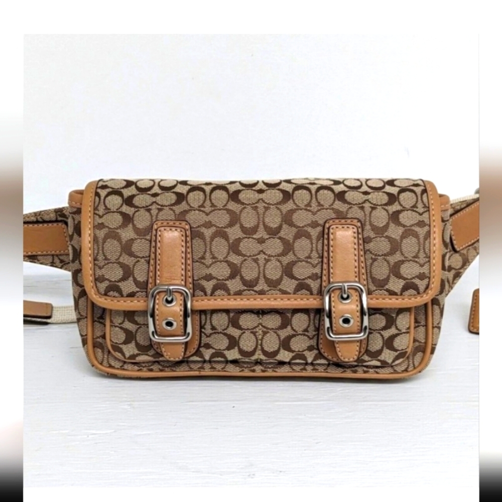 COACH vintage bon voyage signature belt bag/fanny pack   beige brown print